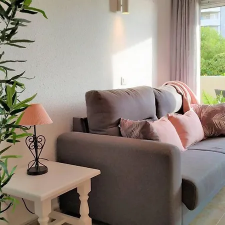 Апартаменты Benalbeach Garden Collection - Terrace With Sea Views & Pools Бенальмадена